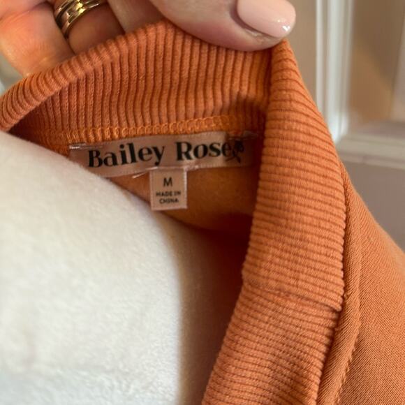 Bailey Rose Medium Embroidered “Malibu Athletics” Peach Crewneck Pullover NWOT - Picture 10 of 13